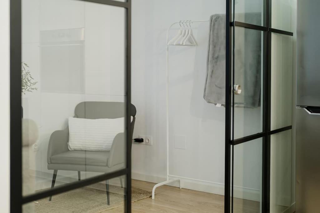 Apartamento Atico Isabel, Diseno Y Calidez Junto A La Muralla Romana