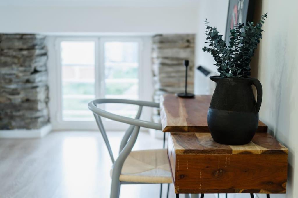 Apartamento Atico Isabel, Diseno Y Calidez Junto A La Muralla Romana *